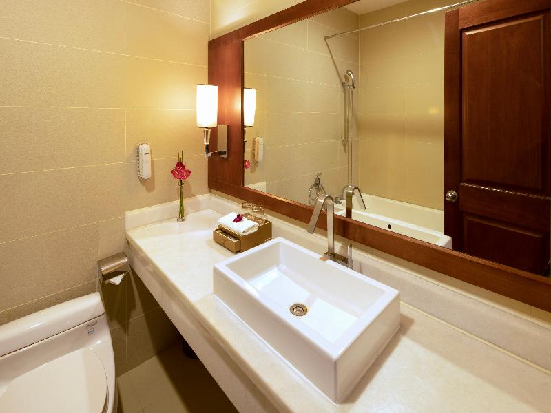 Eden Star Saigon Hotel image