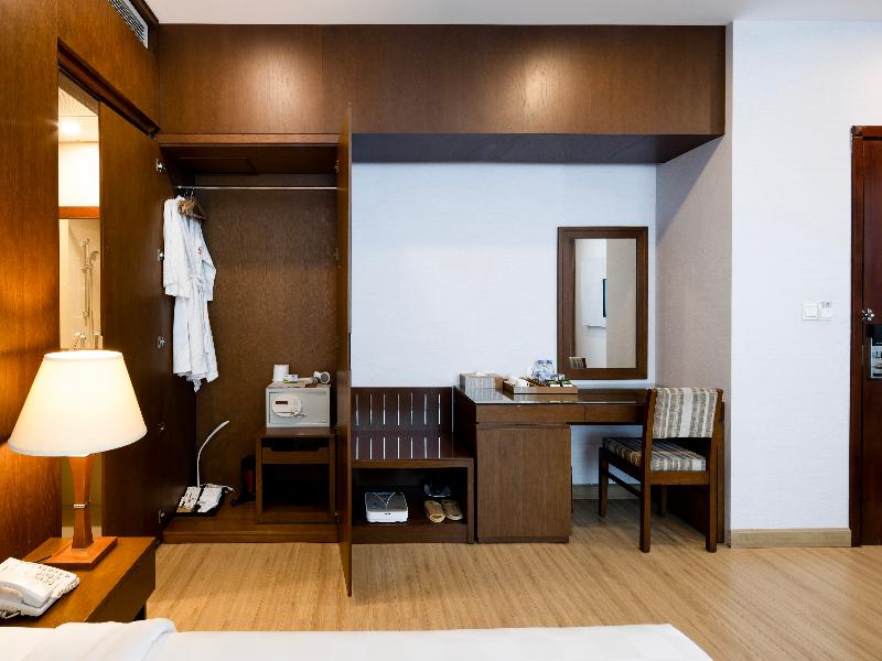Eden Star Saigon Hotel image