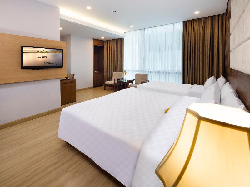 Eden Star Saigon Hotel image