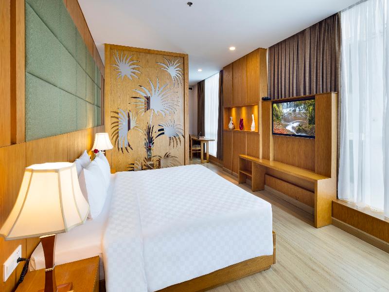 Eden Star Saigon Hotel image