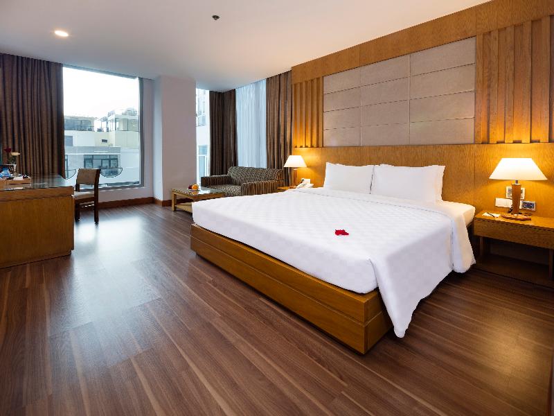 Eden Star Saigon Hotel image