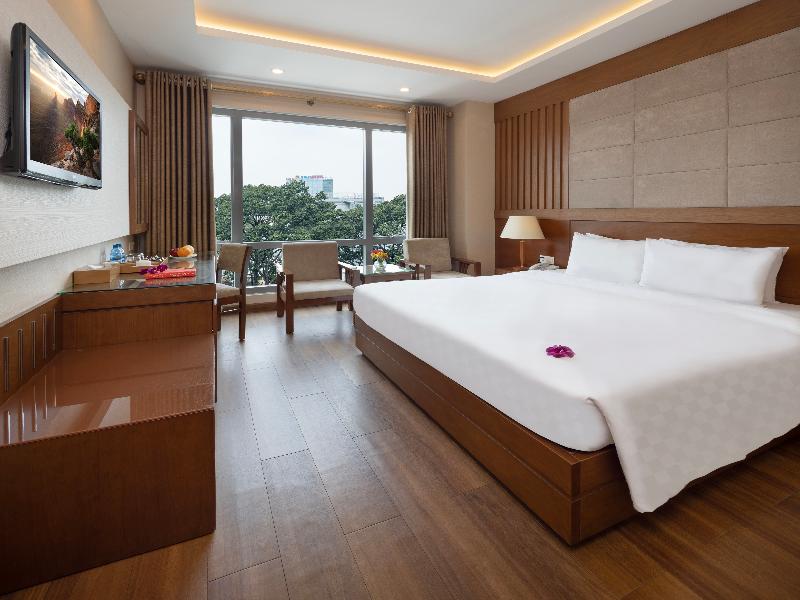 Eden Star Saigon Hotel image