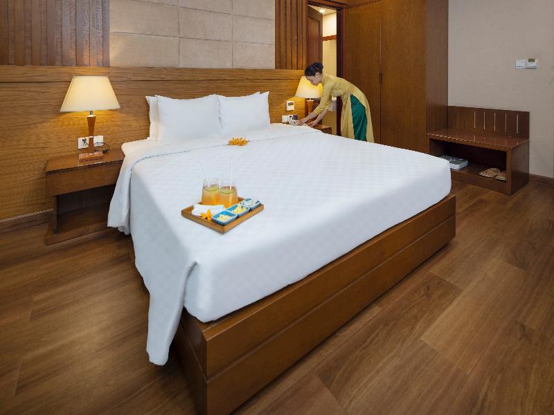 Eden Star Saigon Hotel image