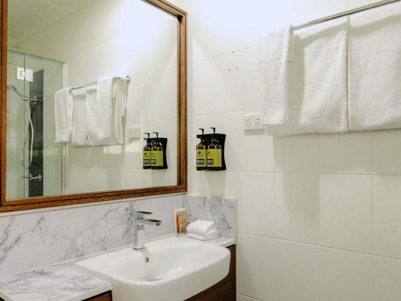 Mercure Clear Mountain Lodge image