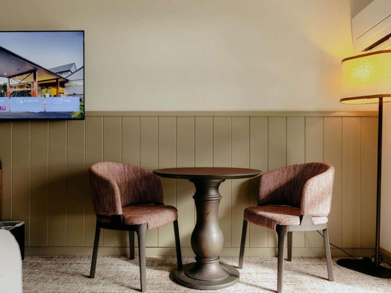 Mercure Clear Mountain Lodge image