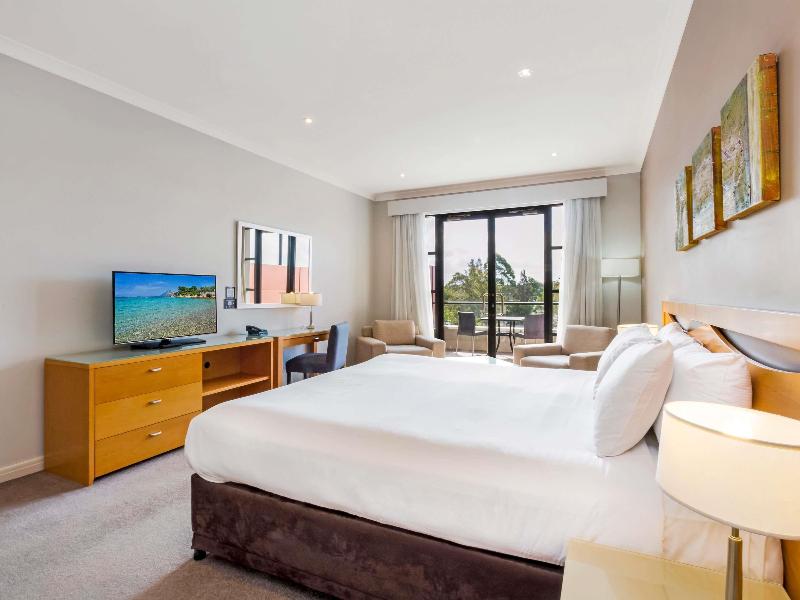 Mercure Kooindah Waters Central Coast image