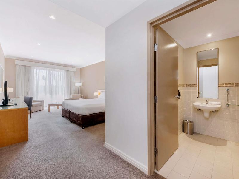Mercure Kooindah Waters Central Coast image
