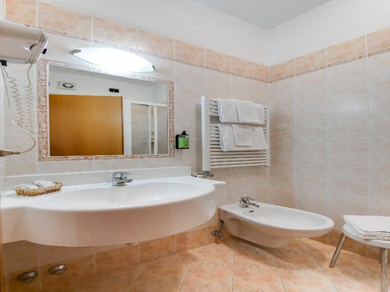 Phi hotel Bellamonte image