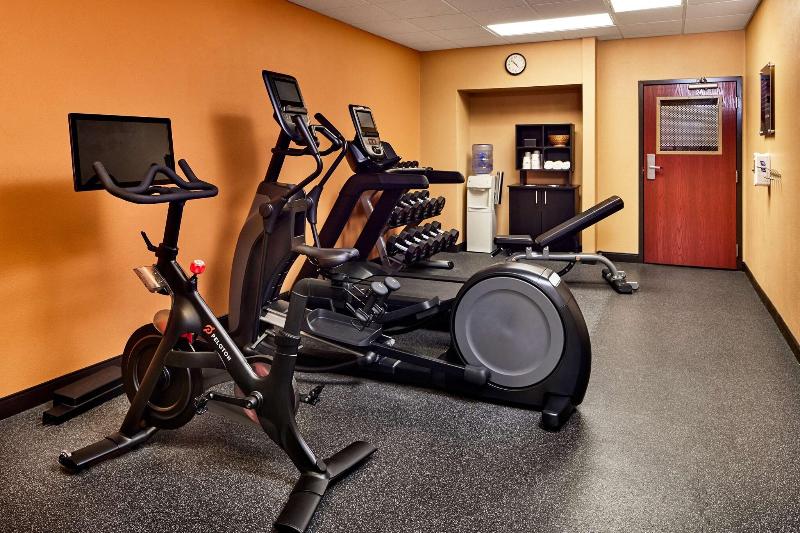 Hampton Inn Longmont image
