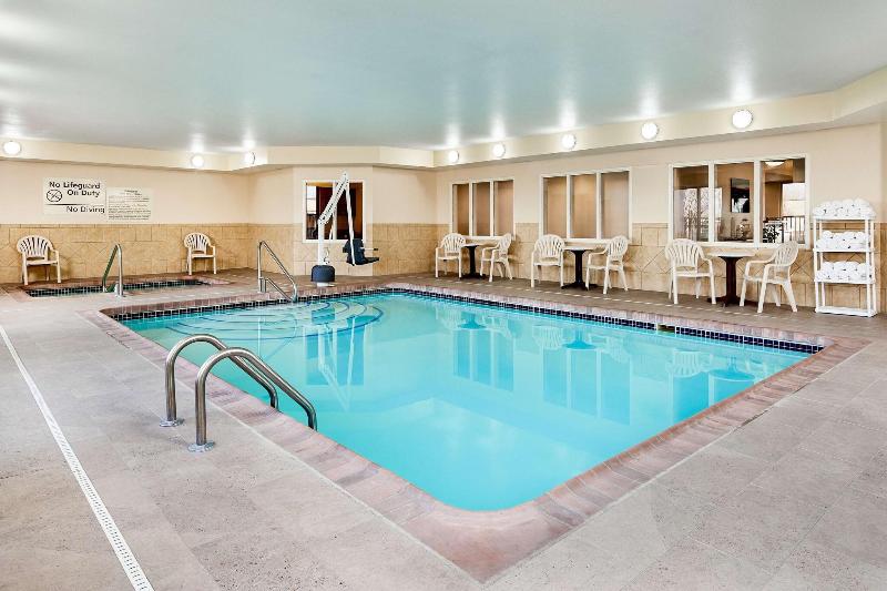 Hampton Inn Longmont image