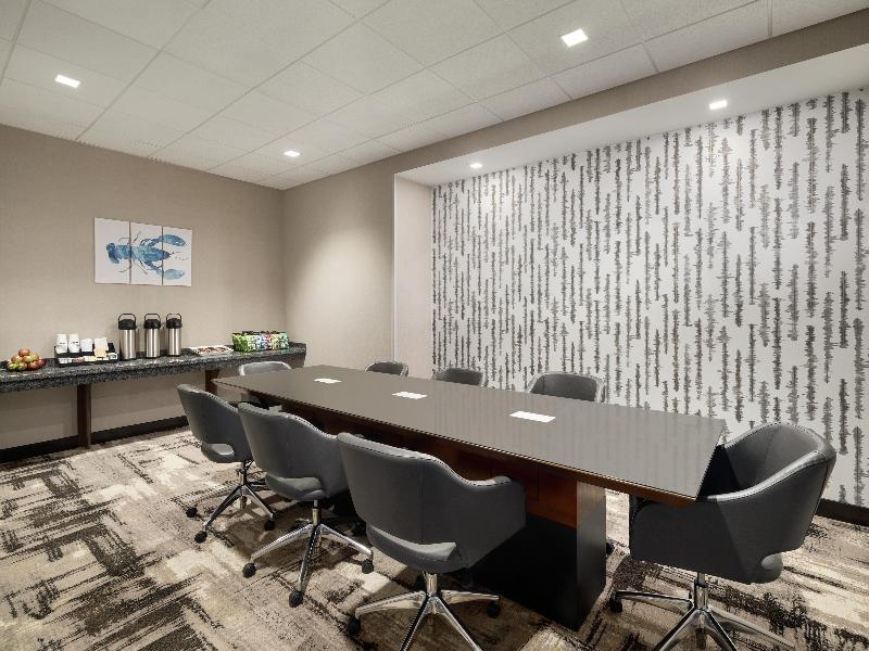 Hampton Inn Portland Downtown - Waterfront image