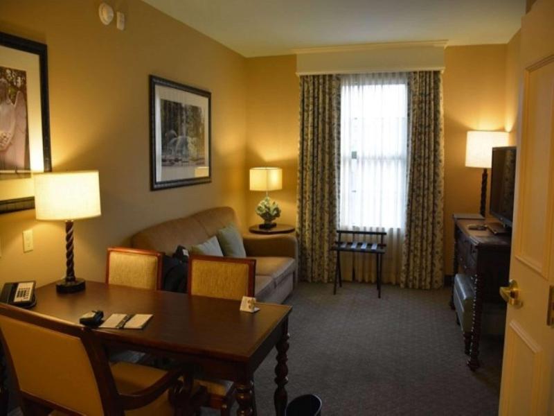 Embassy Suites Savannah image