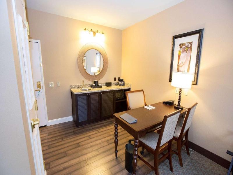 Embassy Suites Savannah image