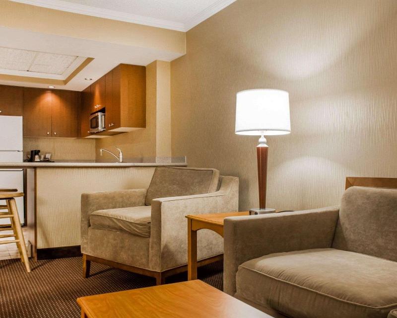 Quality Inn & Suites Riverfront image