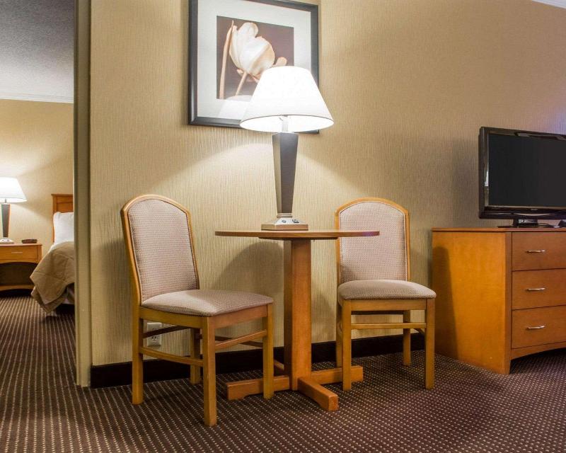 Quality Inn & Suites Riverfront image