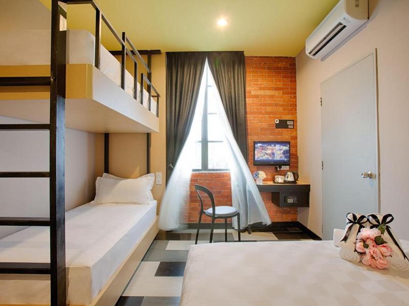 The Youniq Hotel image
