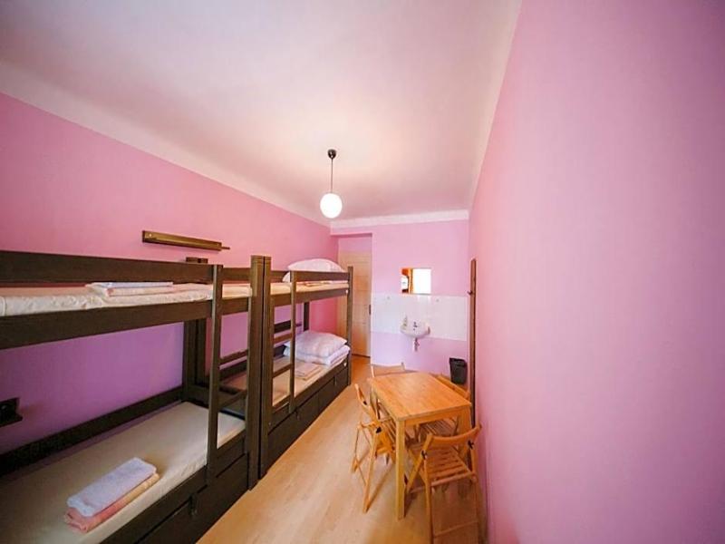 Hostel Dakura image