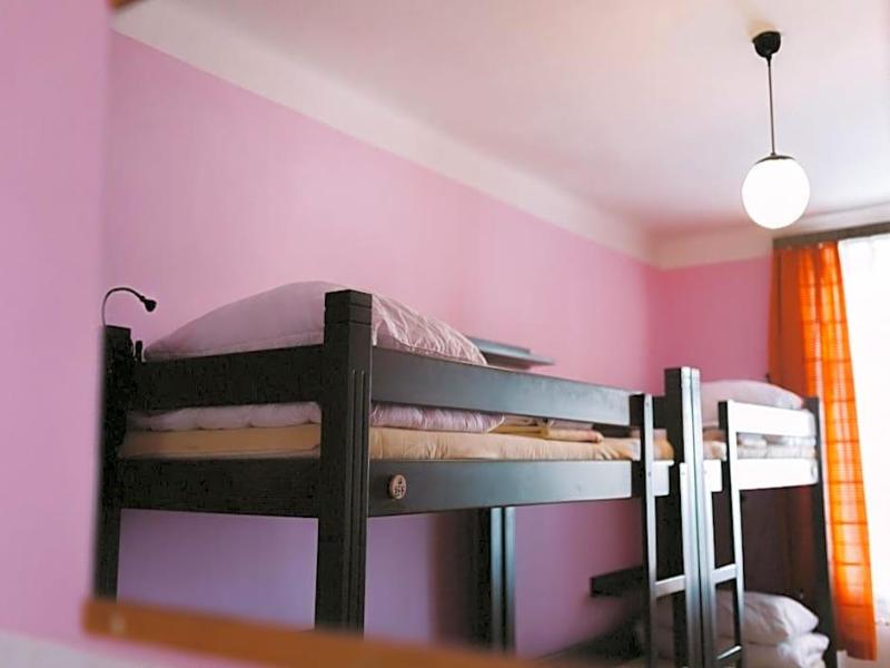Hostel Dakura image