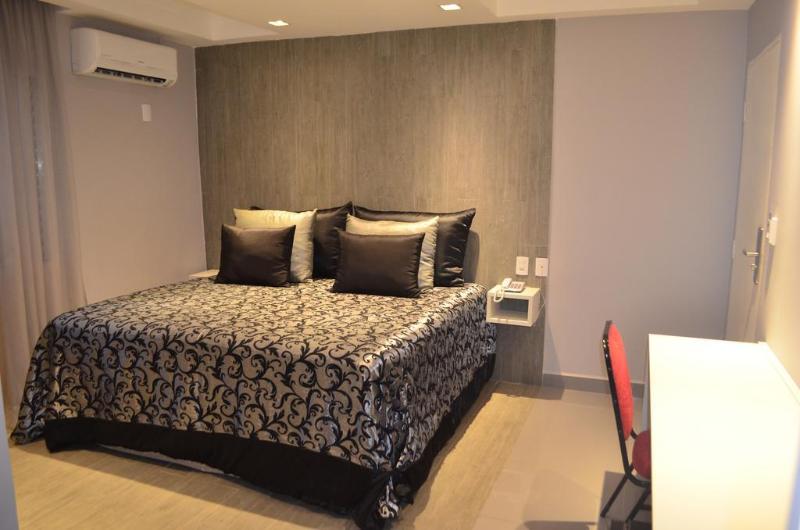 Astron Associado Primar Plaza Hotel image