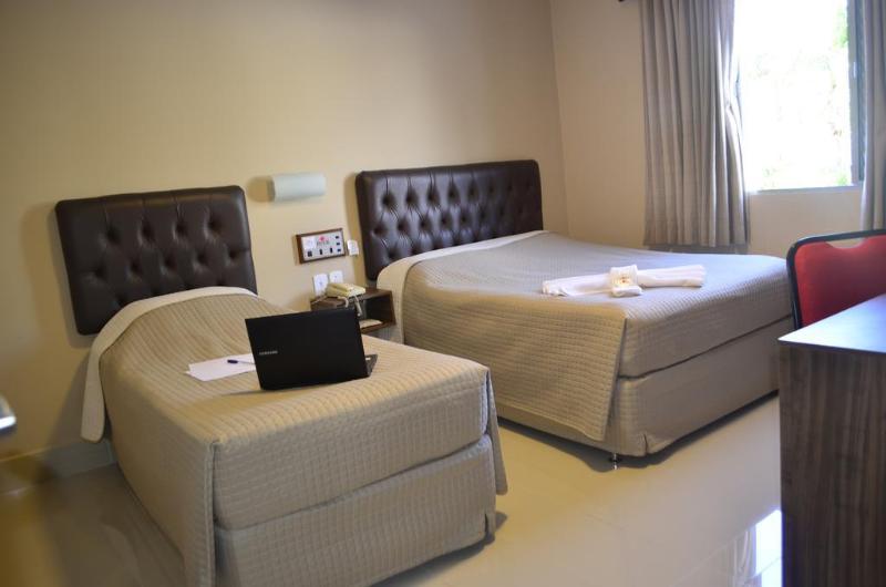 Astron Associado Primar Plaza Hotel image