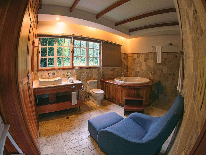 Finca Lerida Coffee Plantation & Boutique Hotel image