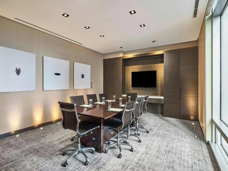 Le Meridien Taipei image