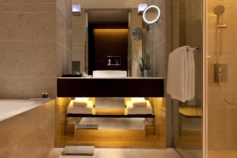 Le Meridien Taipei image