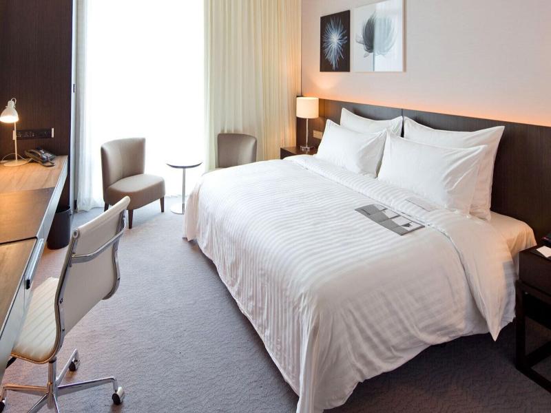 Le Meridien Taipei image