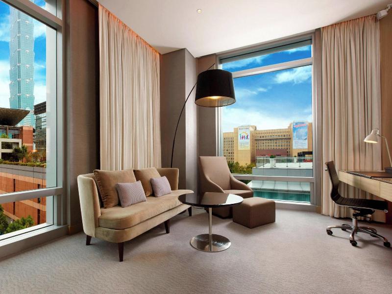 Le Meridien Taipei image