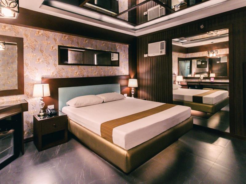 Hotel Ava Cuneta (formerly Victoria Court) image