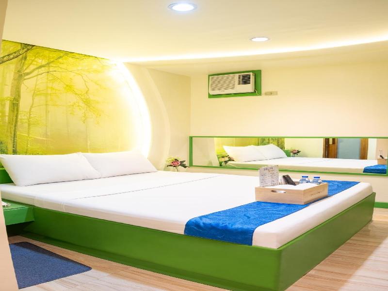 Hotel Dreamworld image