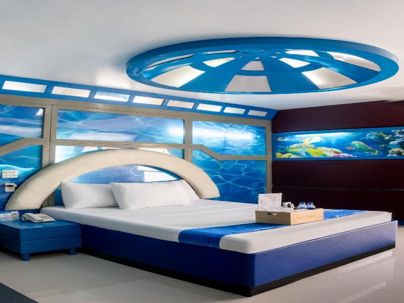 Hotel Dreamworld image