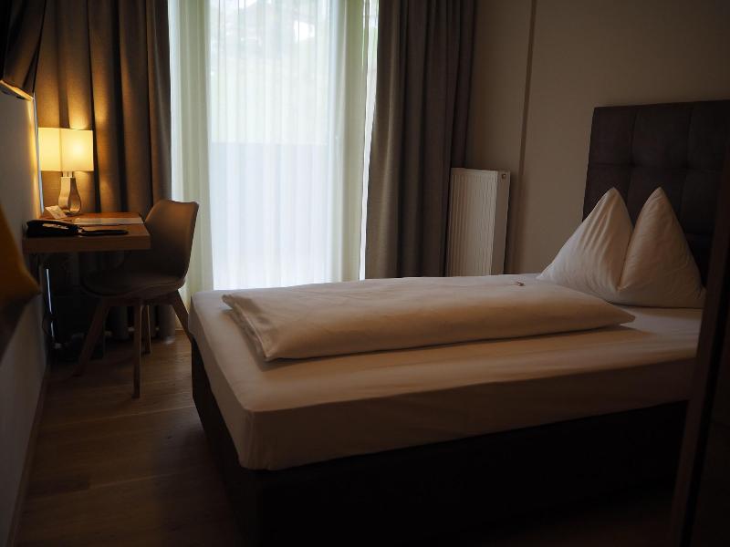 Aktivhotel Veronika image