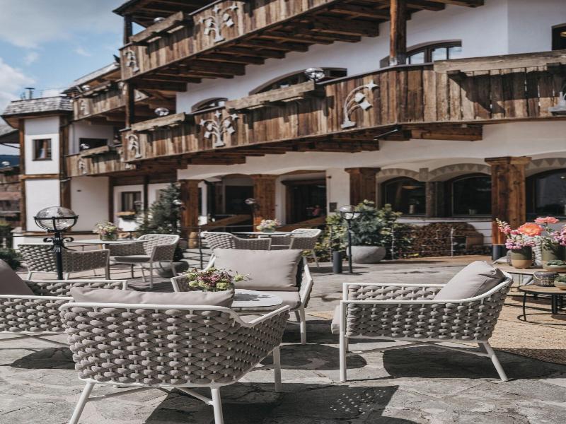 Aktivhotel Veronika image