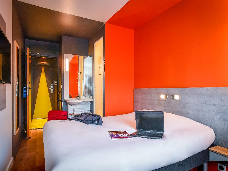 Ibis Budget Coutances image