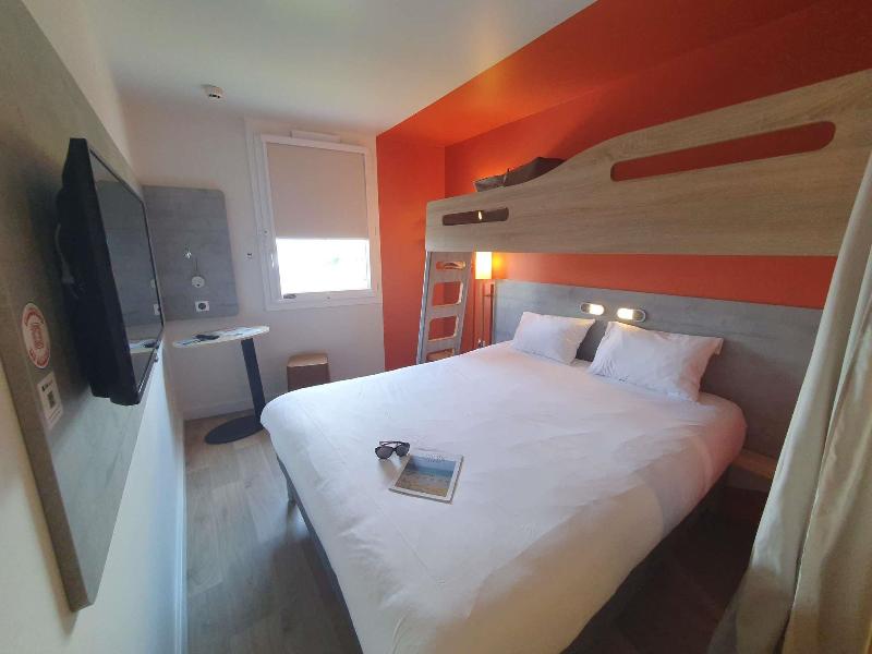 Ibis Budget Coutances image