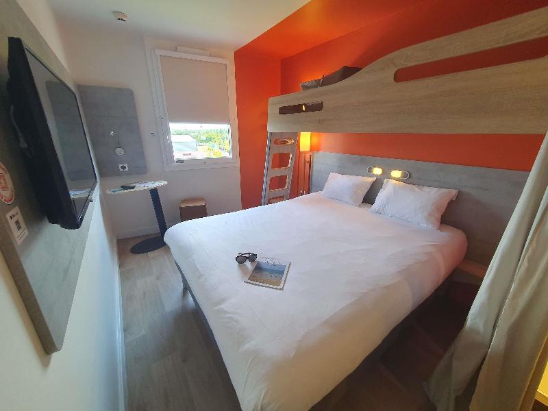 Ibis Budget Coutances image