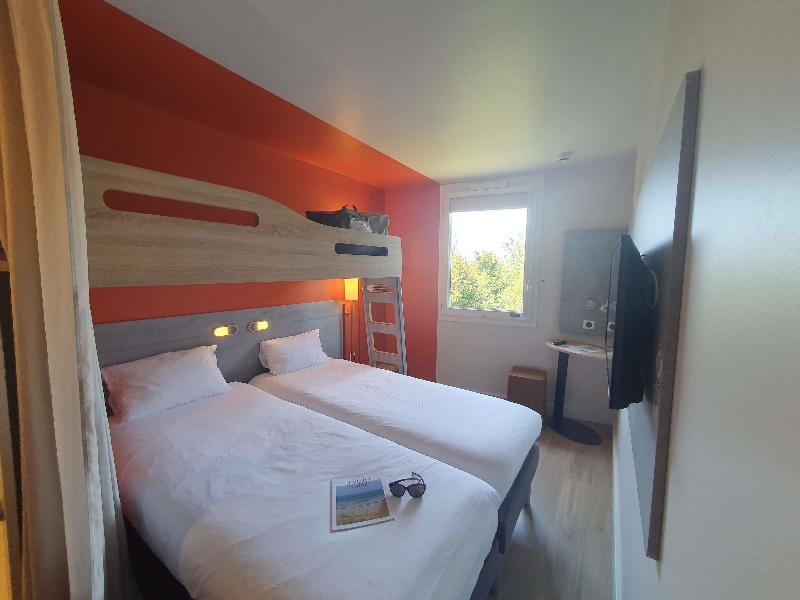 Ibis Budget Coutances image