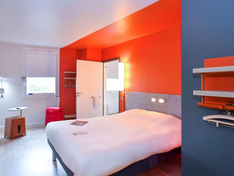 Ibis Budget Coutances image