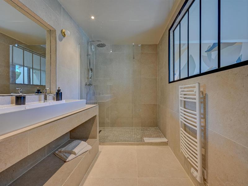 Best Western Sevan Parc Hotel image
