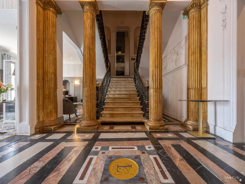 Hotel Le Champlain image