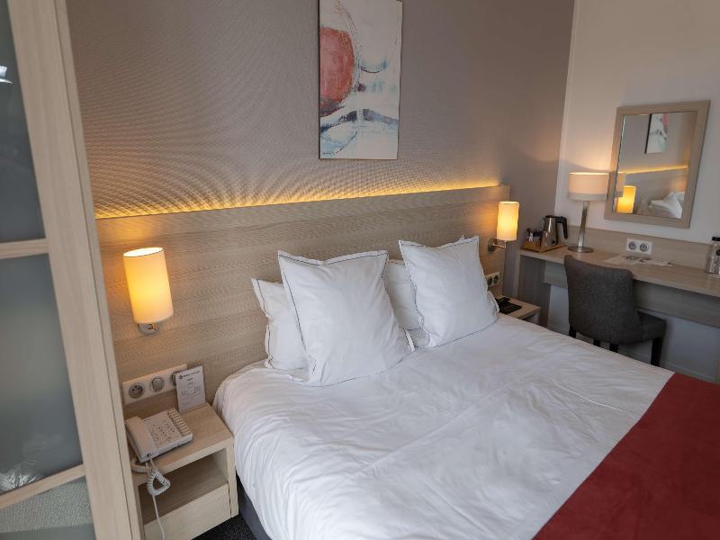 Best Western Plus Le Roof image