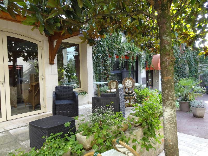 Hotel Val De Loire image
