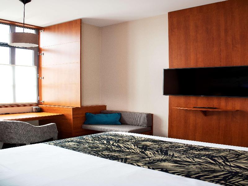 Best Western Plus Hotel Colbert image
