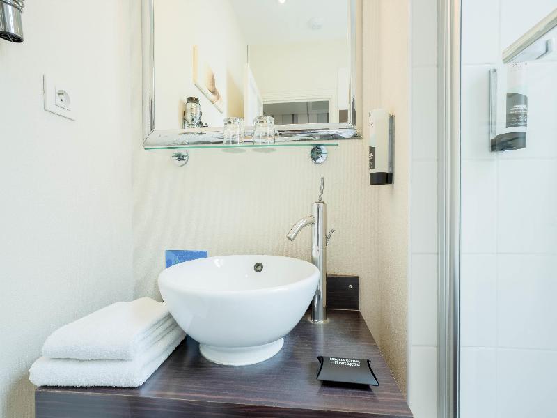 Best Western Brittany La Baule Centre & Plage image