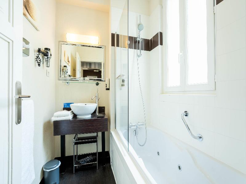 Best Western Brittany La Baule Centre & Plage image