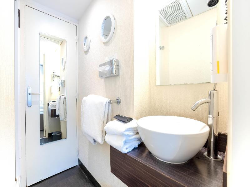 Best Western Brittany La Baule Centre & Plage image