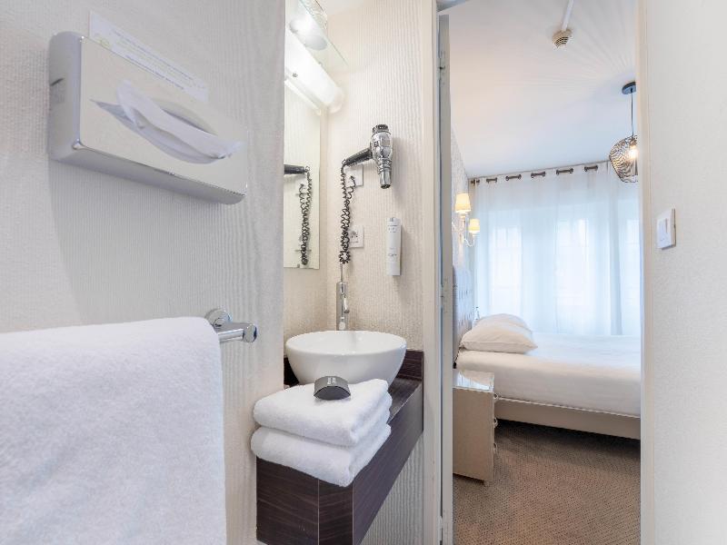 Best Western Brittany La Baule Centre & Plage image
