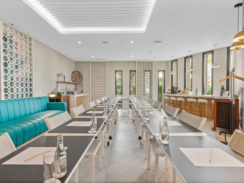 Mercure Villeneuve-Loubet Plage Hotel image