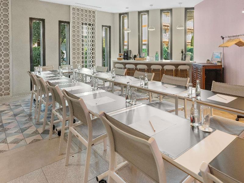 Mercure Villeneuve-Loubet Plage Hotel image